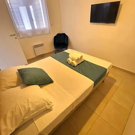 Marina Di Bravone Aparthotel 4*