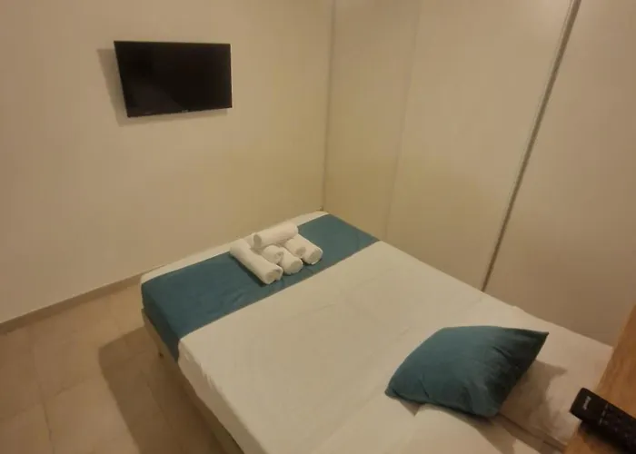 Marina Di Bravone 4* Linguizzetta